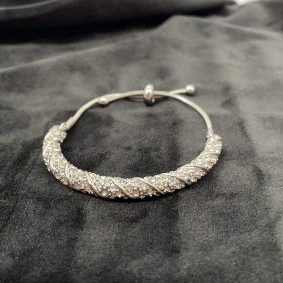 NWOT Silver Swarovski Elements Crystal Cluster Slider Bracelet - Picture 2 of 9